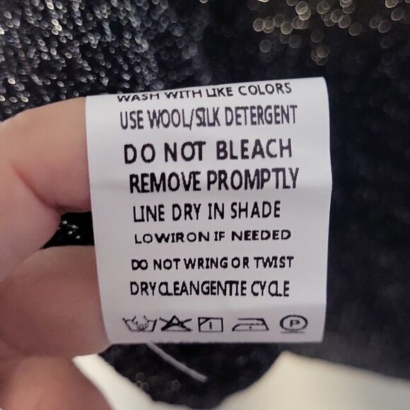 Sequin Knit V-Neck Sleeveless Top – Shiny Casual Tank, Elegant Holidays Outfit - Picture 10 of 12